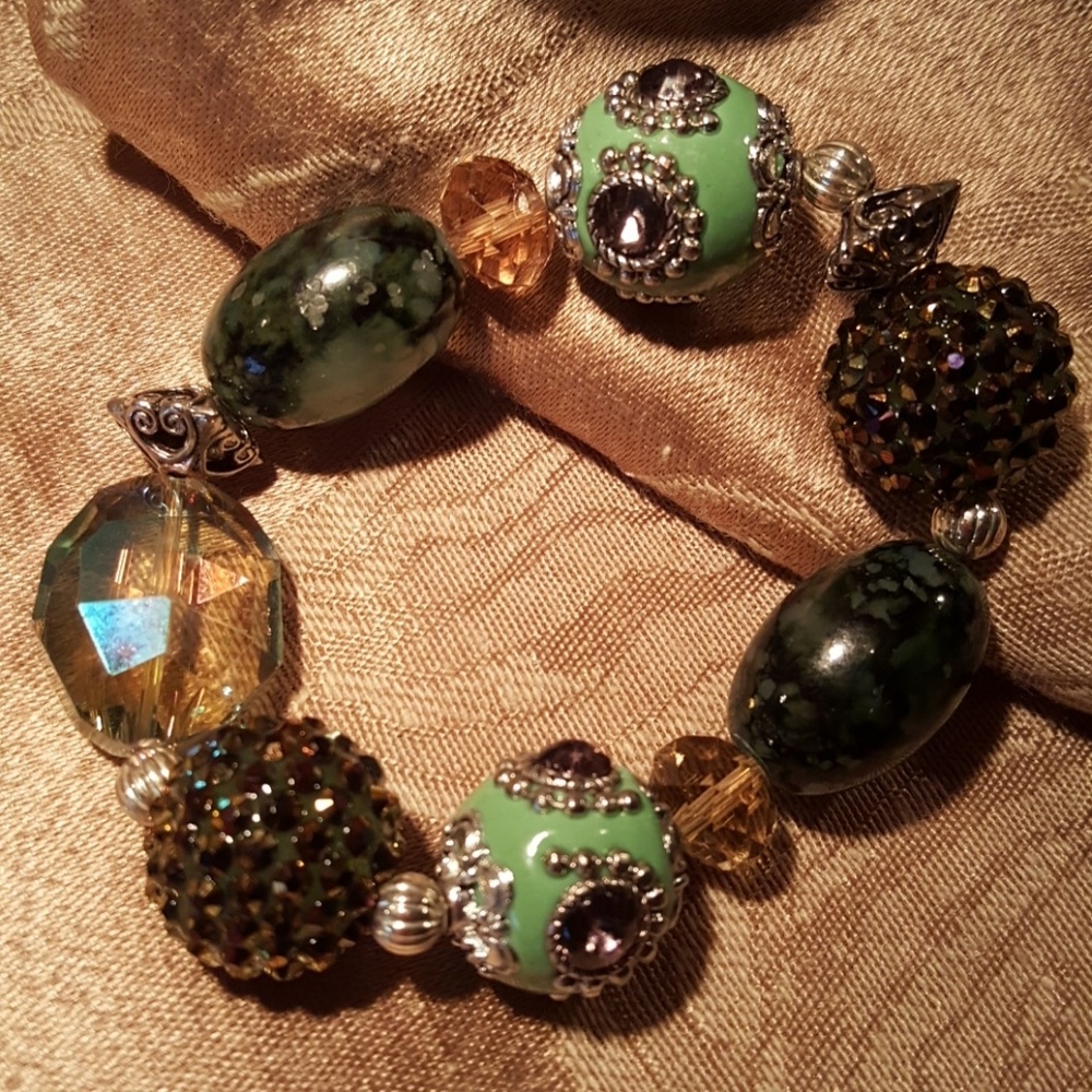 Stretch jeweled bracelet
